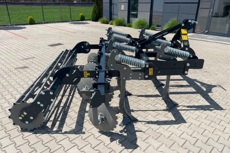 Combinés de déchaumage Machines pour l'agriculture