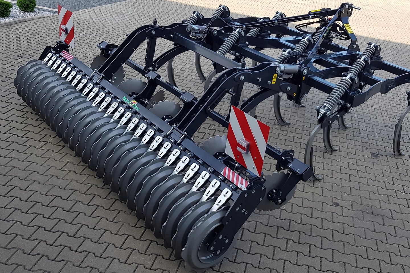 Combinés de déchaumage et de préparation du sol AP Machines pour l'agriculture